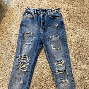 Nasty gal ripped mom jeans size 4